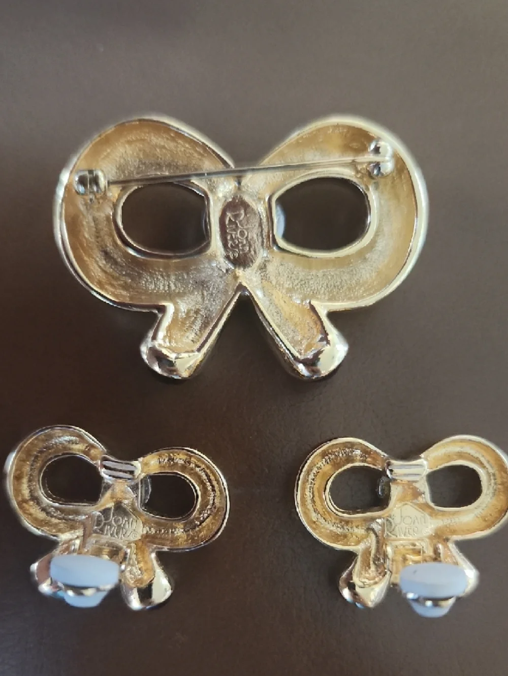 Vintage Joan Rivers Gold Bow Brooch and Earrings Set with Red‎ & Green Stones